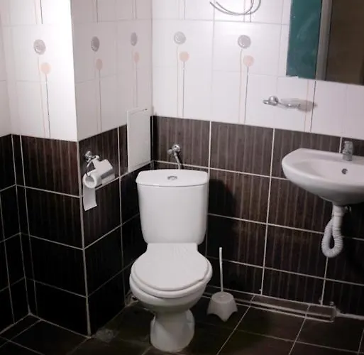 Хотел Почивна база Обзор Обзор