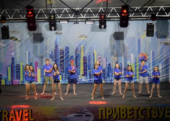 Почивна база Обзор 2* Обзор